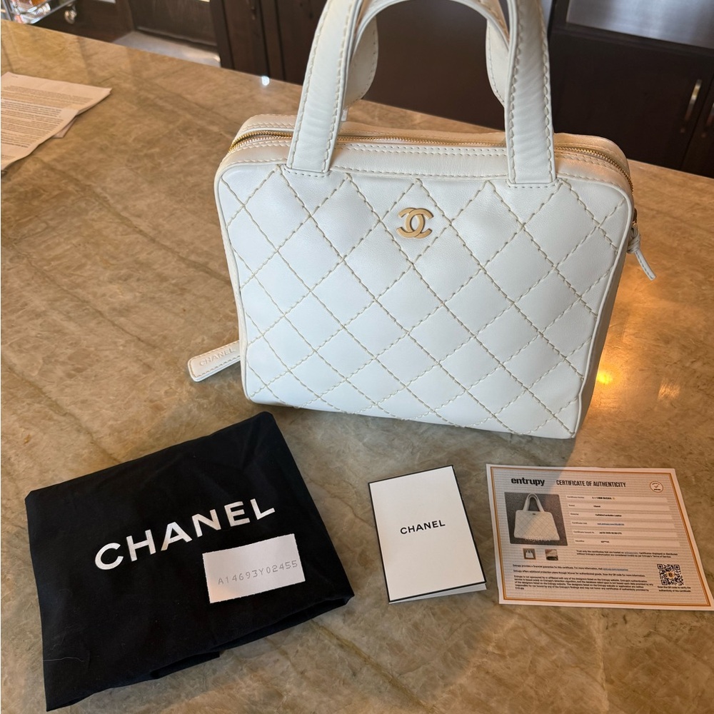 CHANEL Matelasse Wild Stitch Quilted Hand Bag, White with Gold Hardware